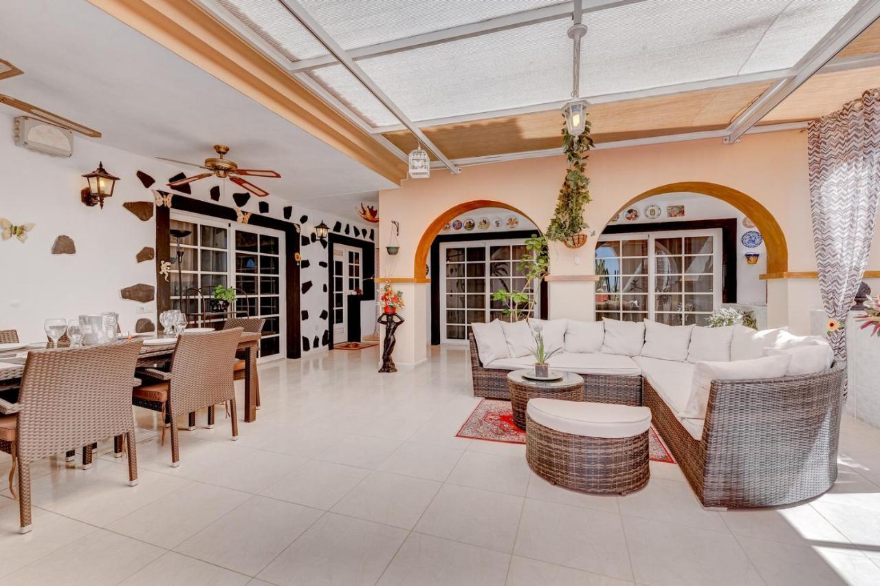 Beautiful Apartment In Terrazas Del Duque I Costa Adeje  Exteriör bild